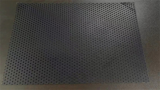 hoja perforada de aluminio AA1060, AA1100, AA3003 de 0.8m m blanco y negro